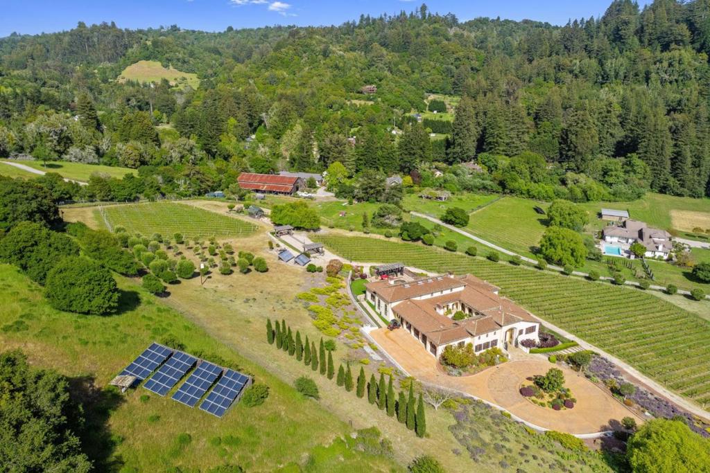 220 Falcon Property Photo 82