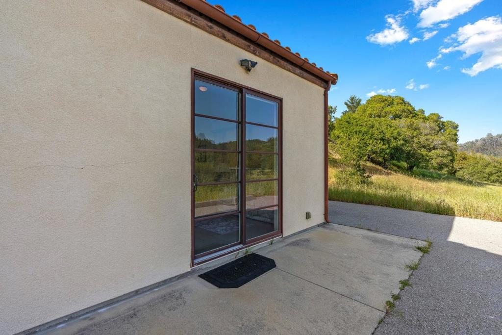 220 Falcon Property Photo 87