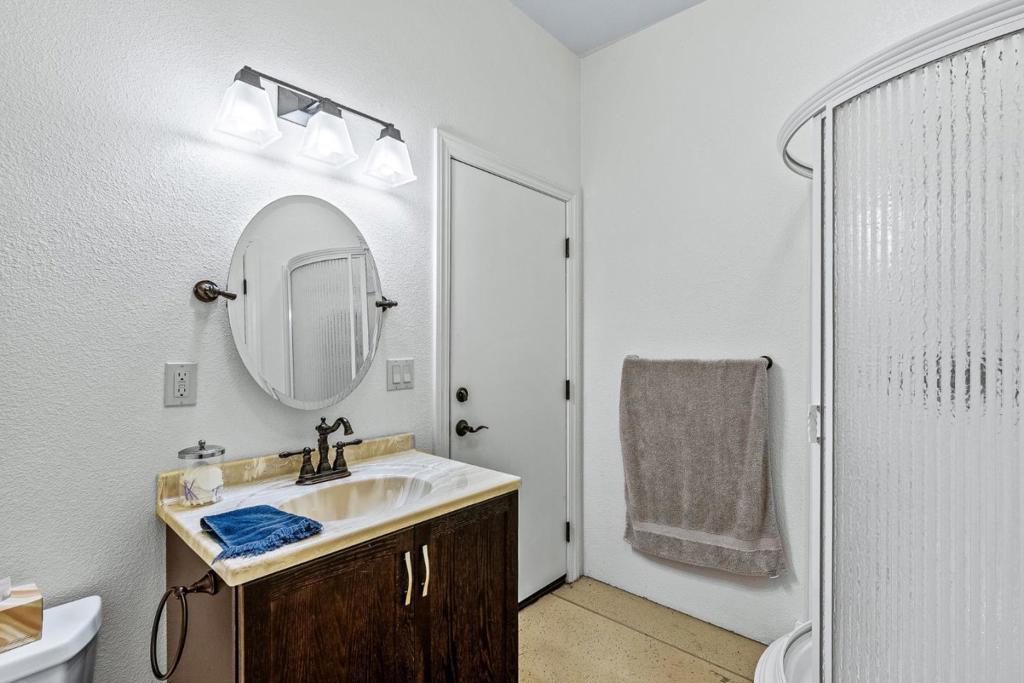 220 Falcon Property Photo 91