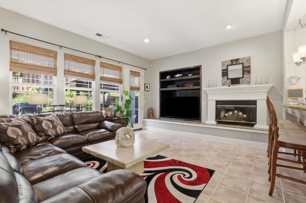 7521 Troon Court Property Photo 8