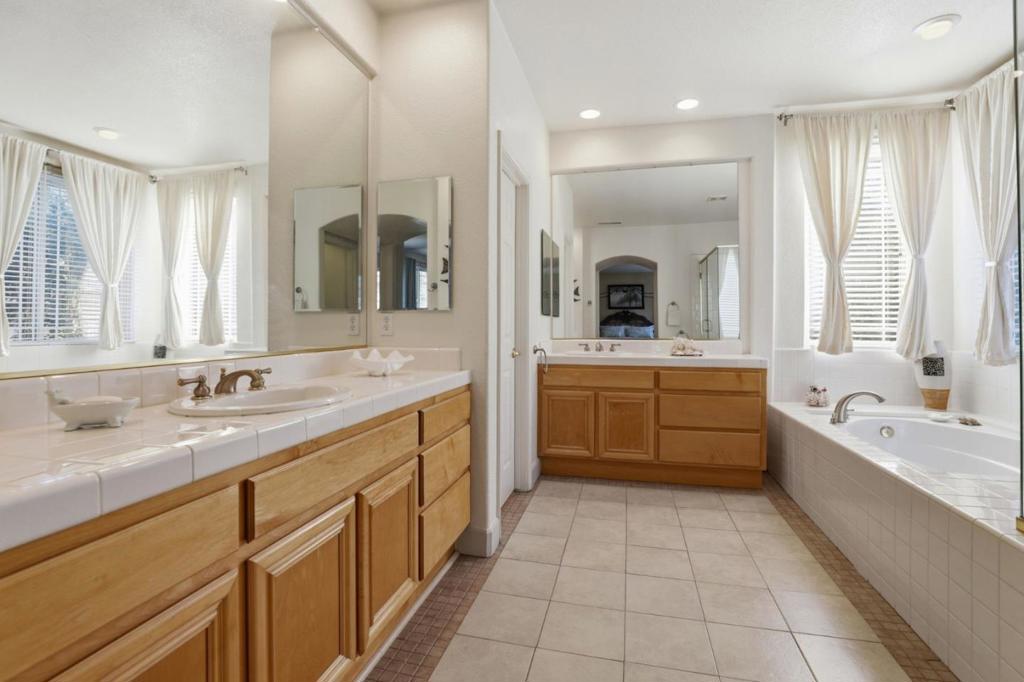 7521 Troon Court Property Photo 31