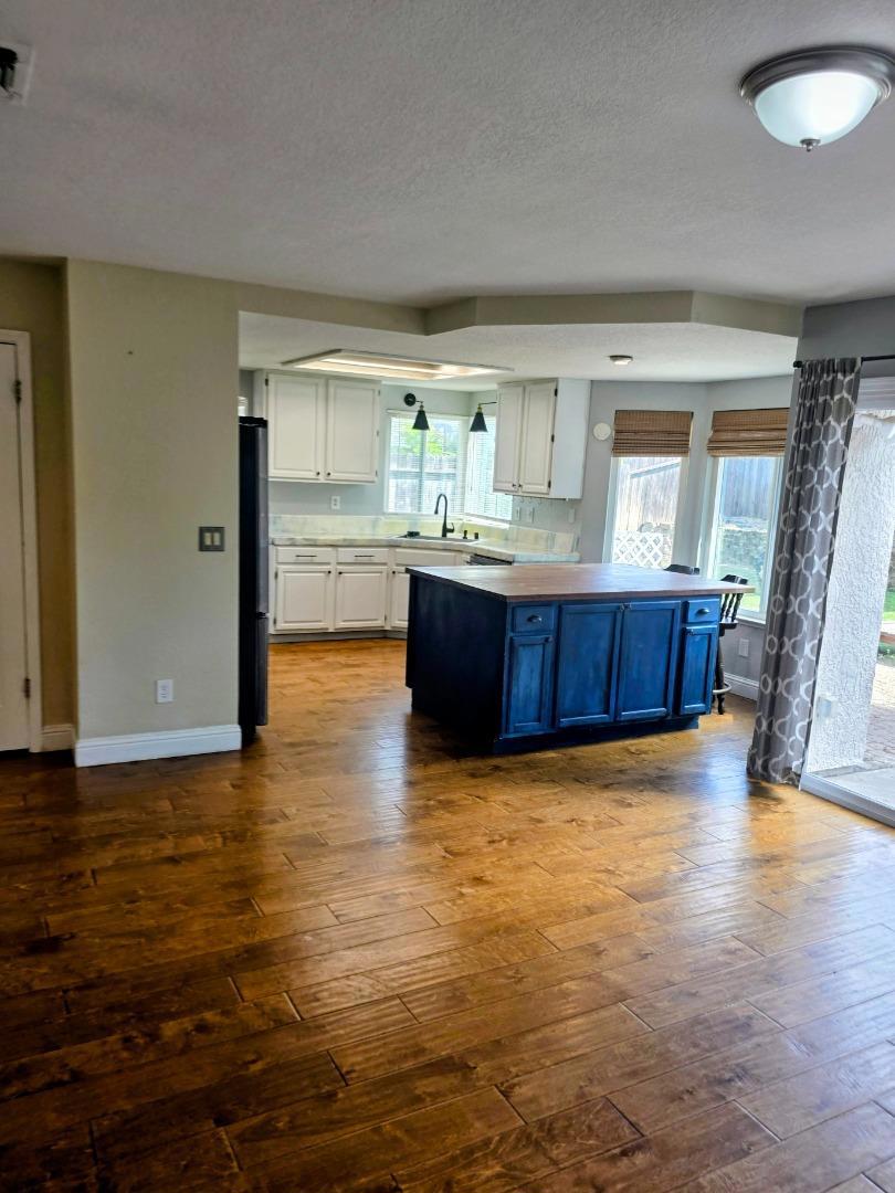 2212 Thurton Drive Property Photo 6