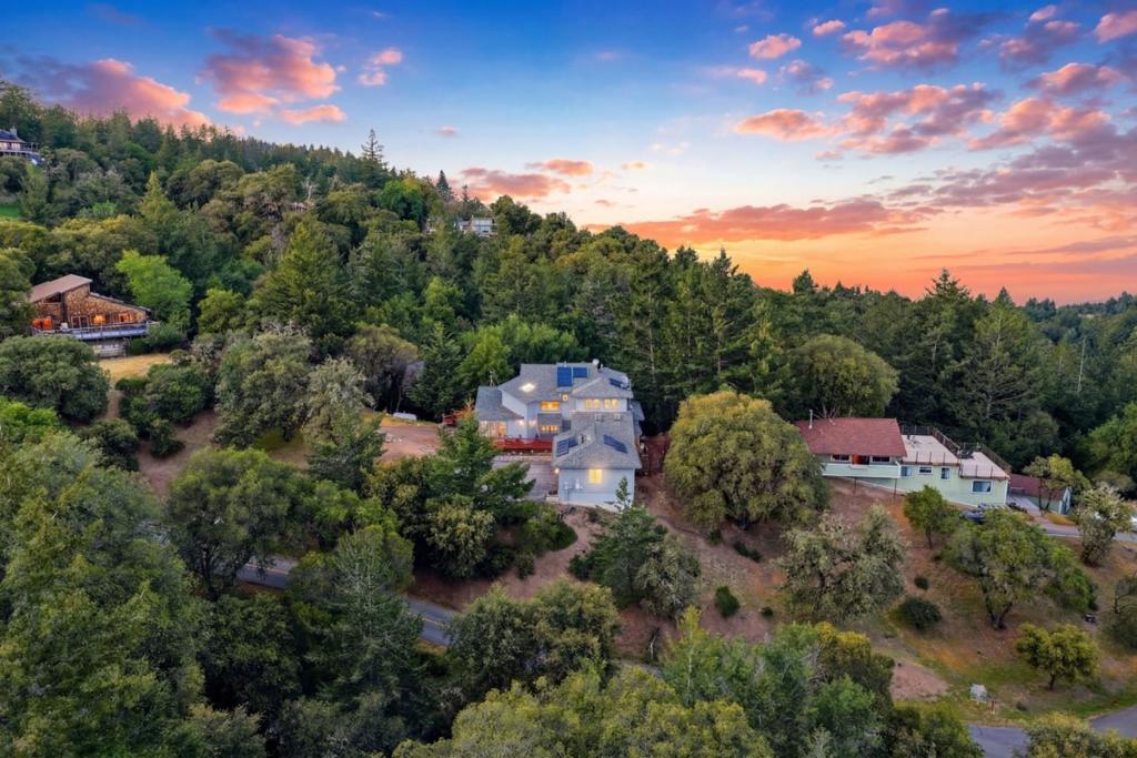 18453 Las Cumbres Road Property Photo 45