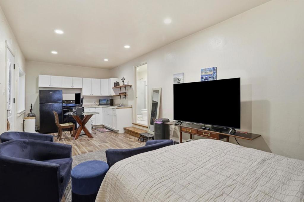 5455 Branciforte Drive Property Photo 21
