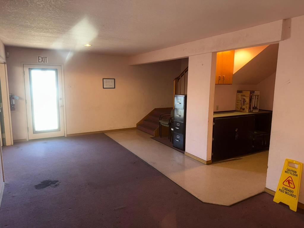 1360 Burton Avenue 1360 1366 Property Photo 16