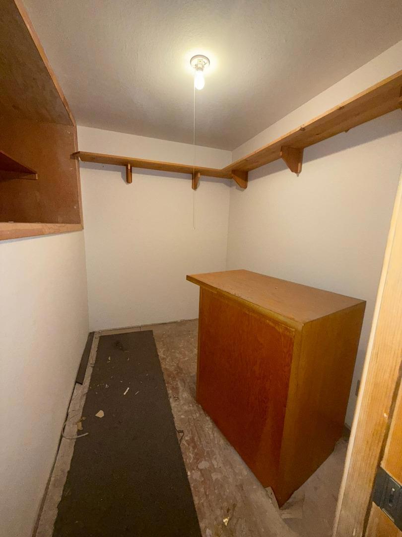 1360 Burton Avenue 1360 1366 Property Photo 23