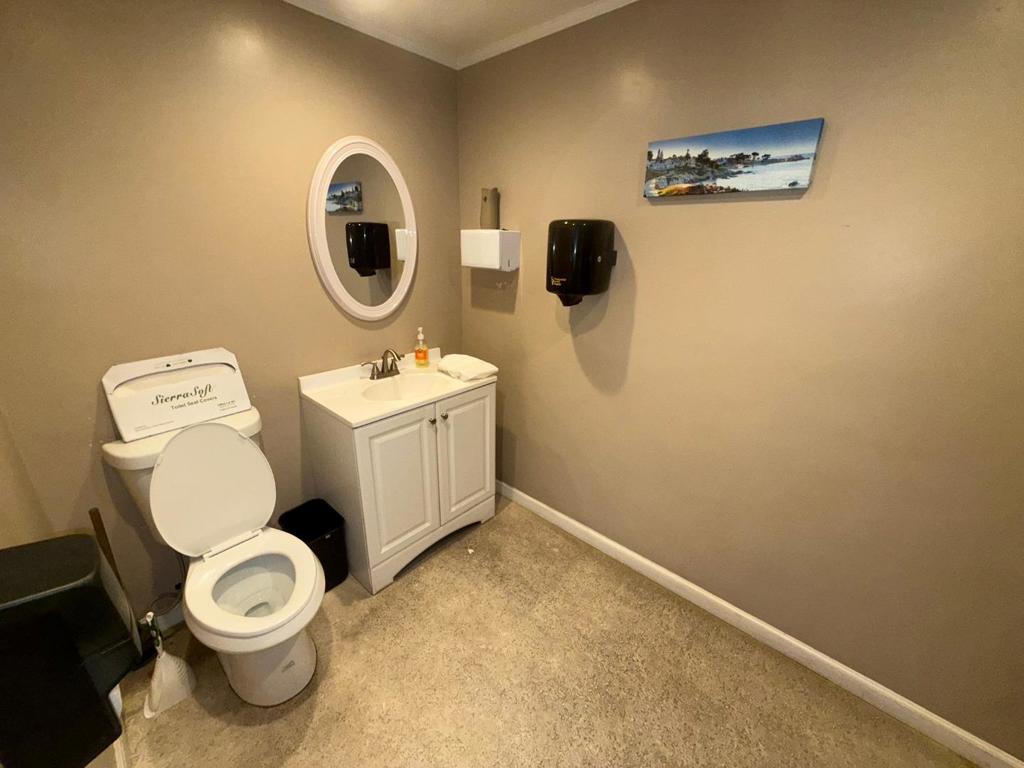 1360 Burton Avenue 1360 1366 Property Photo 47