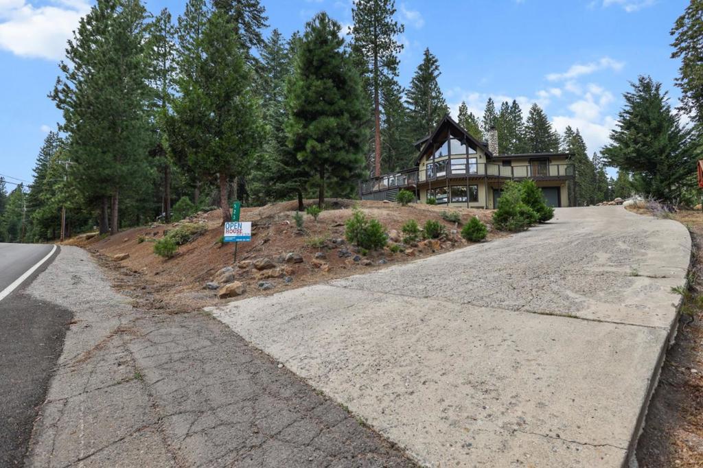 523 Peninsula Drive Property Photo 4