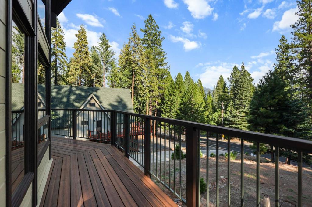 523 Peninsula Drive Property Photo 9