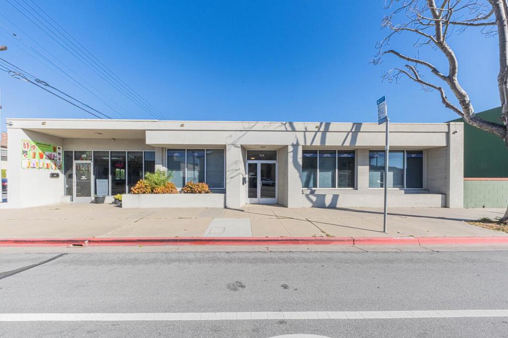 109 E Alisal Street Property Photo 1