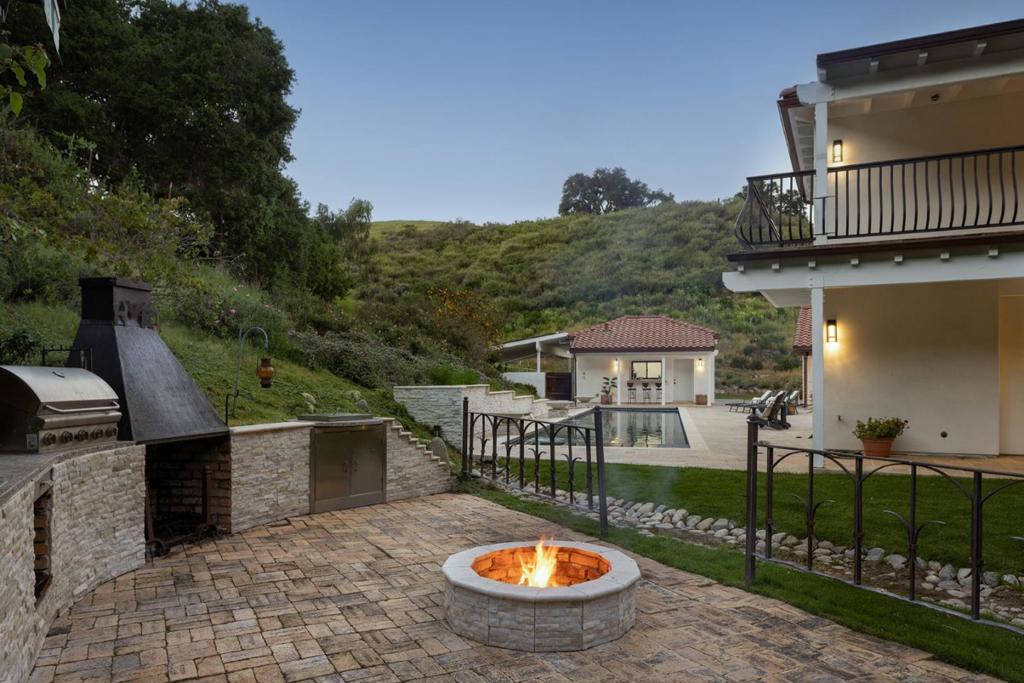 372 Corral De Tierra Road Property Photo 8