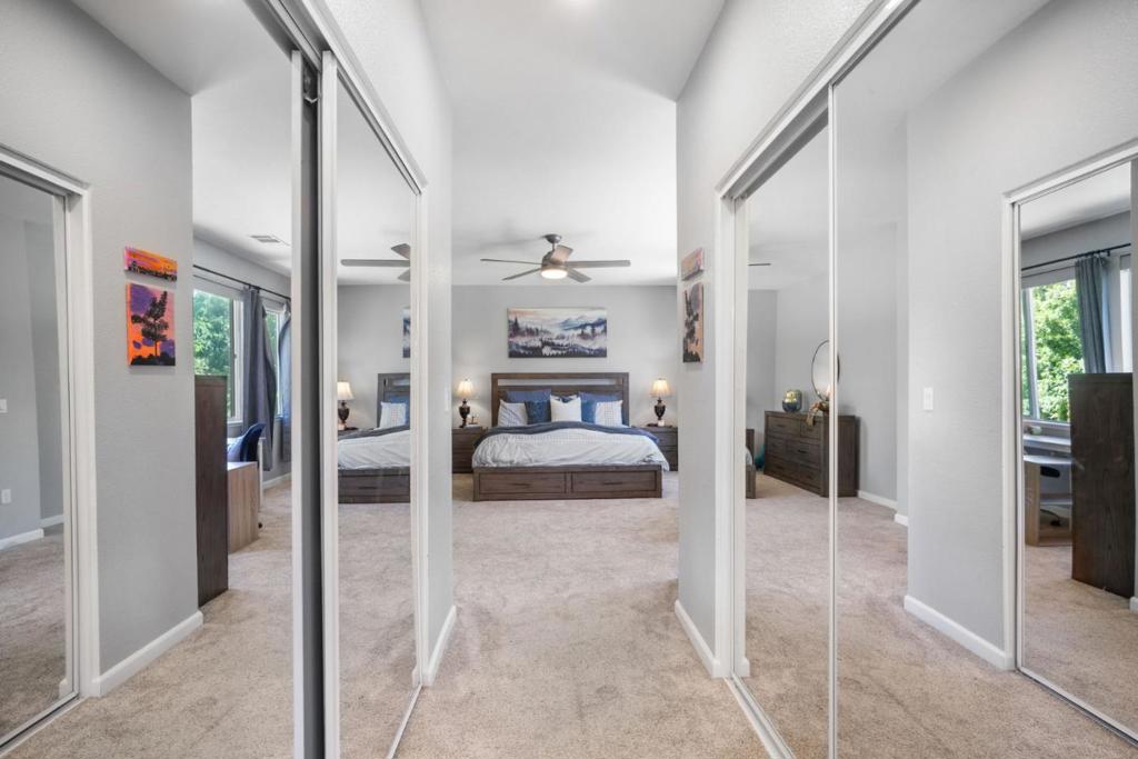 4637 Glenbrook Drive Property Photo 14