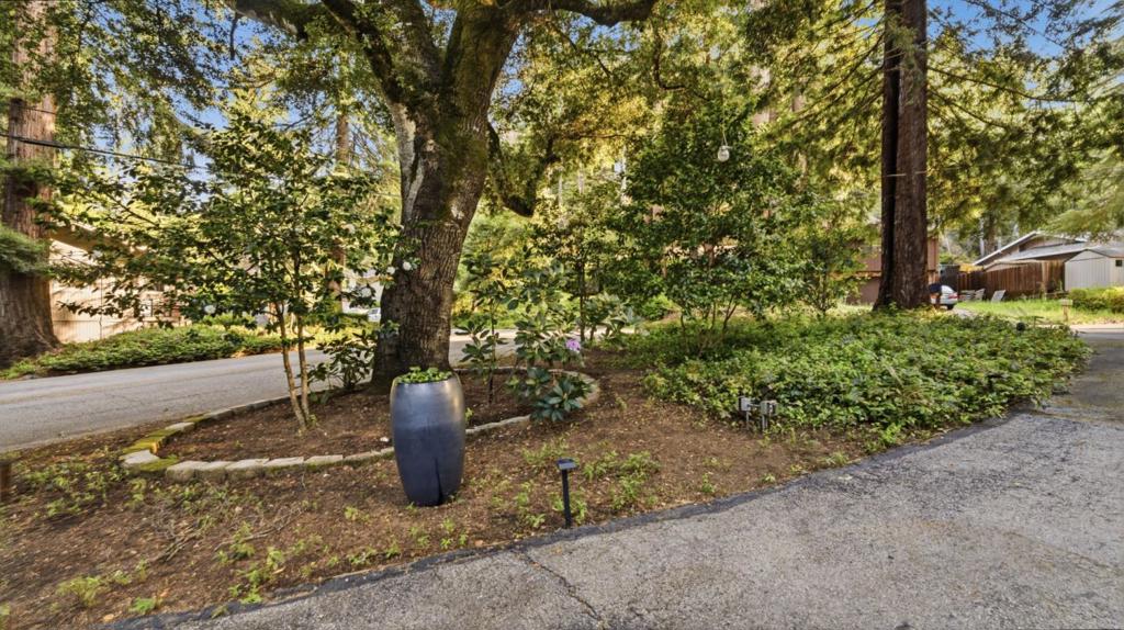 220 Lake Drive Property Photo 64