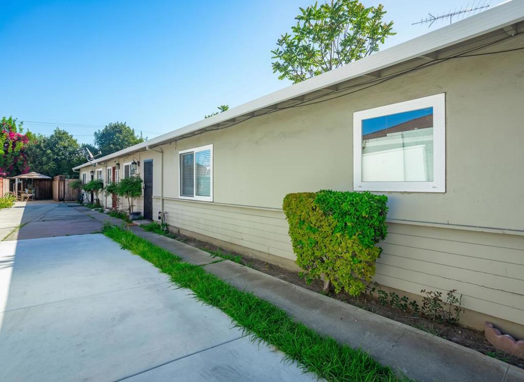 ML82040543 Property Photo 1
