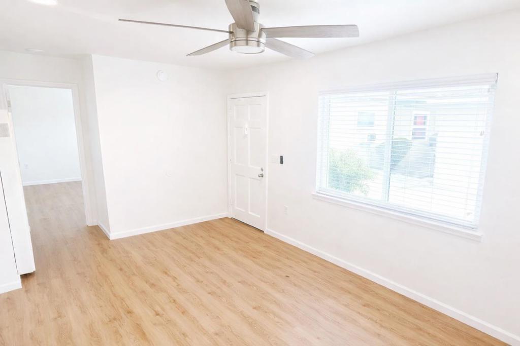 ML82040543 Property Photo 2
