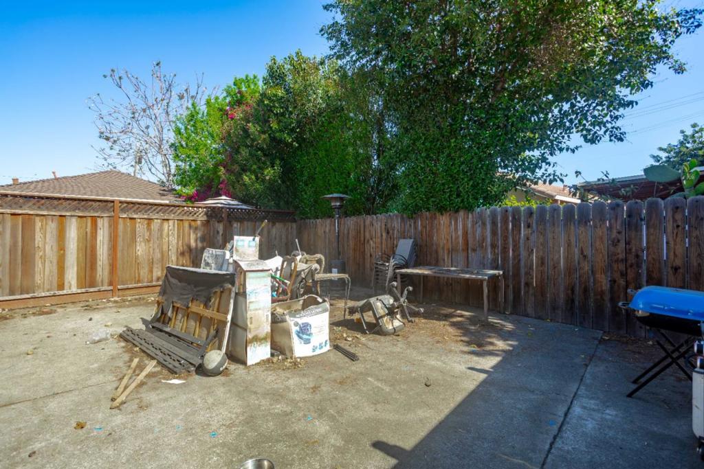 ML82040543 Property Photo 16