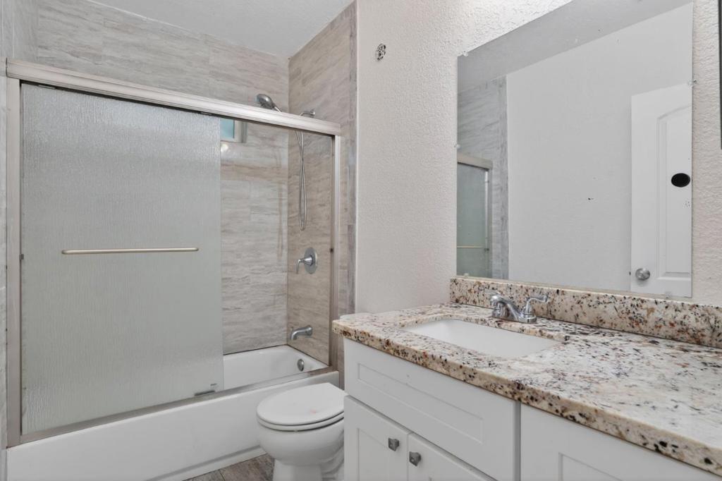 2524 Pemberton Court Property Photo 11