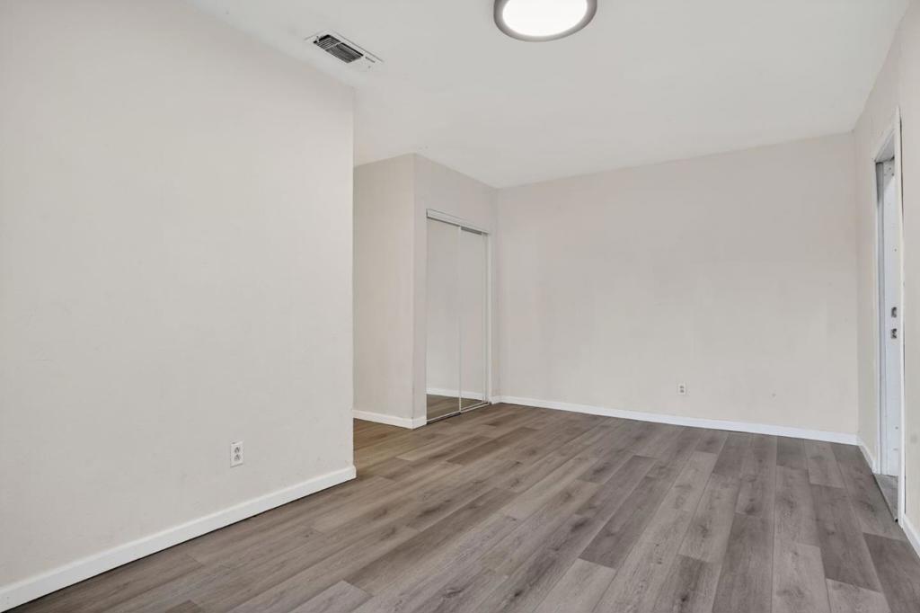 2524 Pemberton Court Property Photo 12