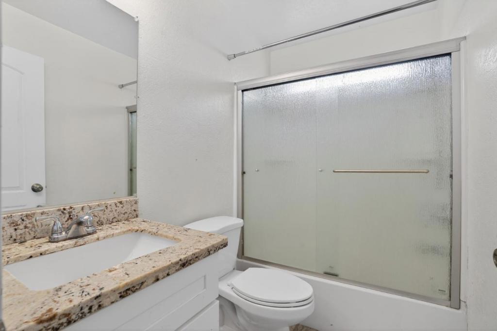 2524 Pemberton Court Property Photo 14