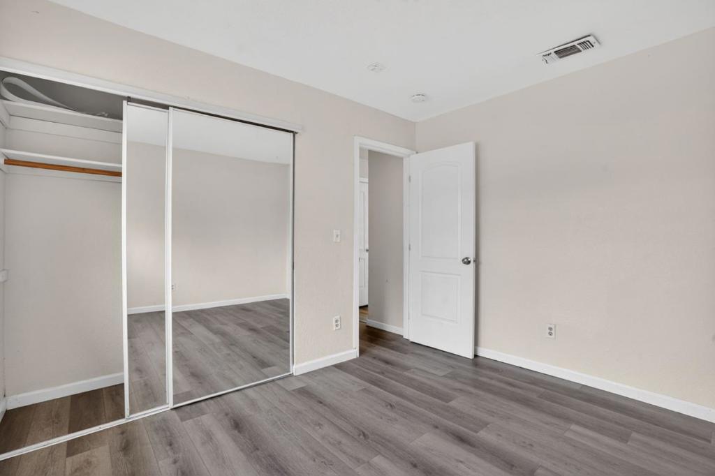2524 Pemberton Court Property Photo 15