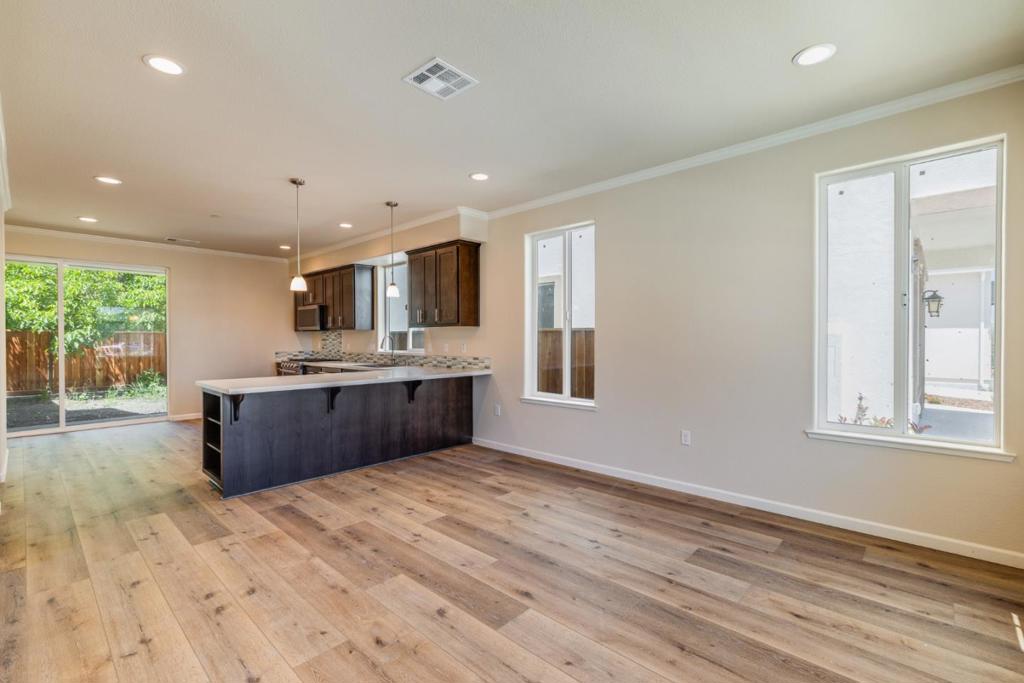 130 Alan Lane Property Photo 7