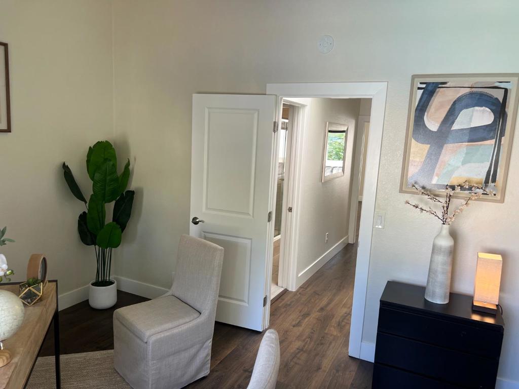 260 W. Dunne Avenue 18 Property Photo 11
