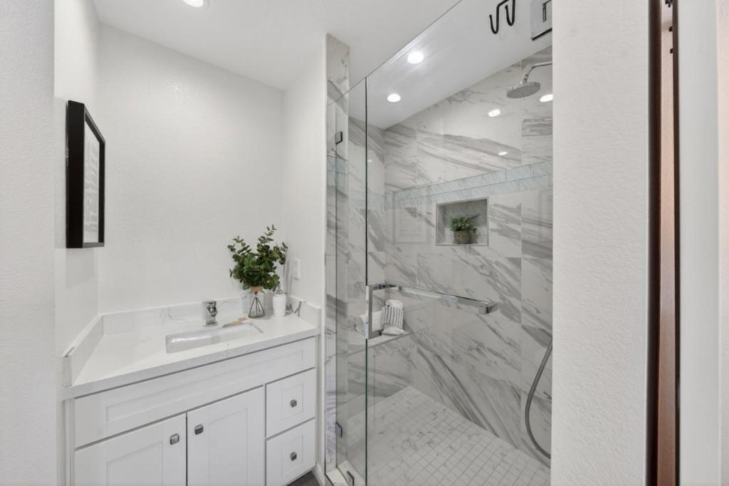 184 Sun Blossom Drive Property Photo 15