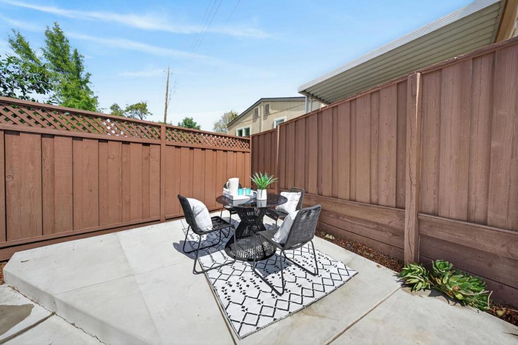 184 Sun Blossom Drive Property Photo 25