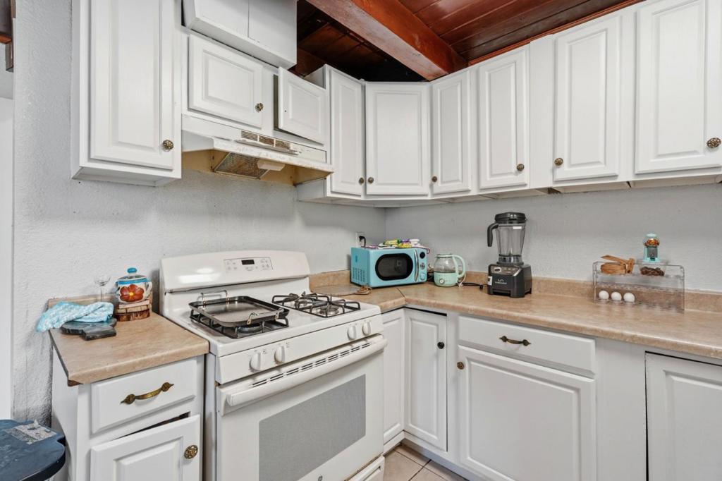 333 W 4th Street Property Photo 8