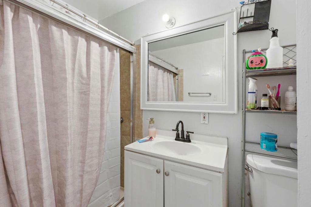 333 W 4th Street Property Photo 13