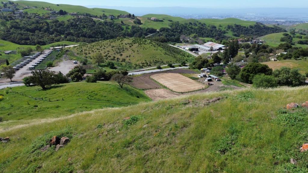 3463 Calaveras Road Property Photo 6