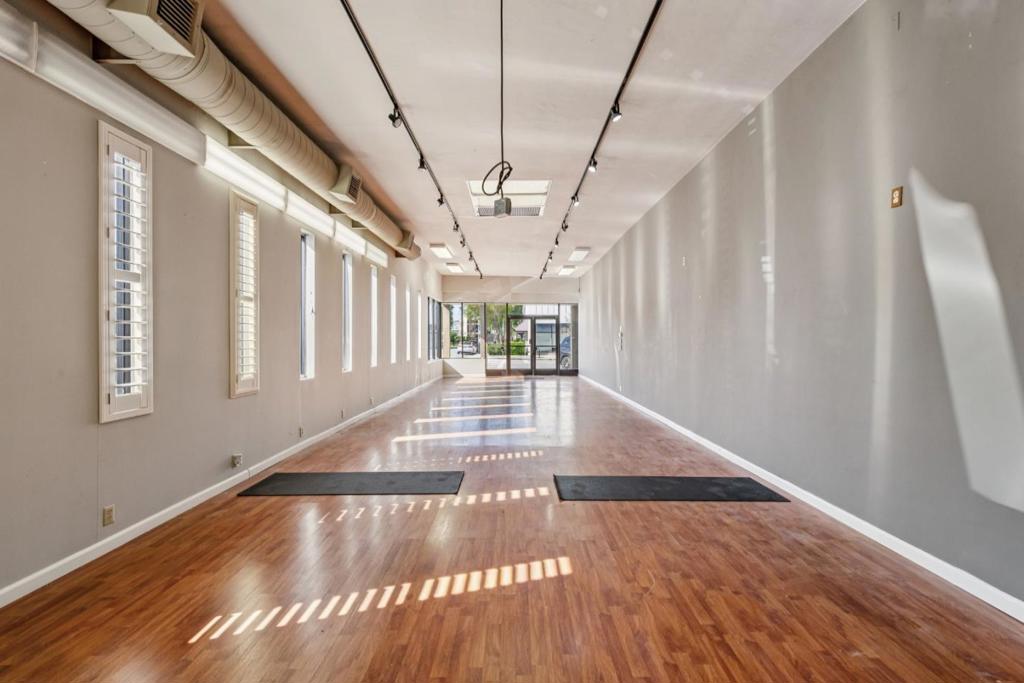 35 W 25th Avenue Property Photo 6