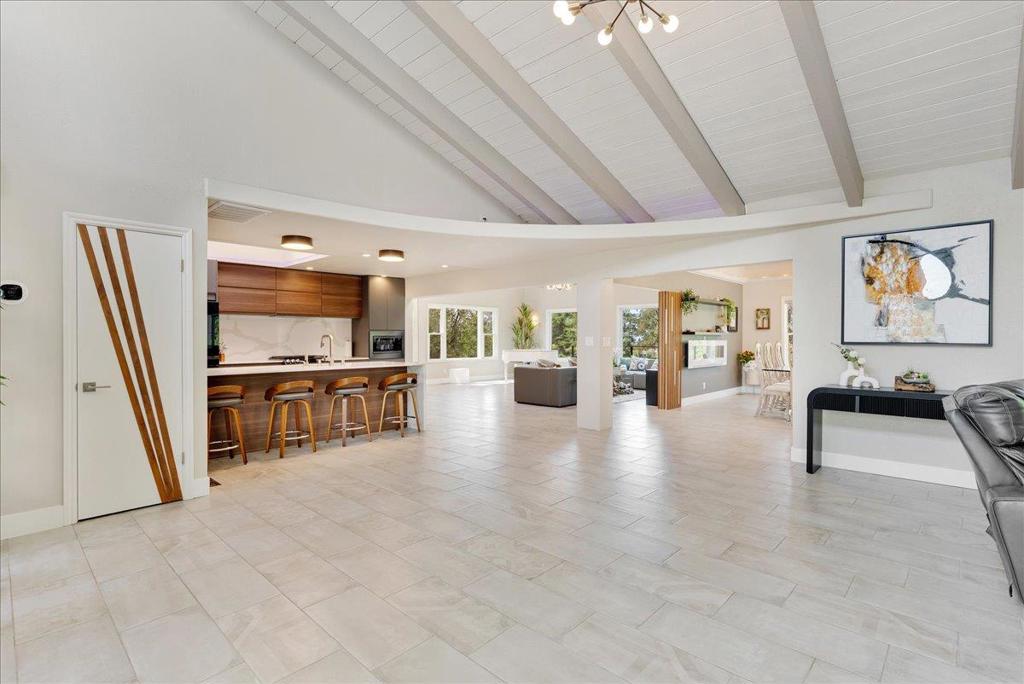 587 Saint Andrews Drive Property Photo 11