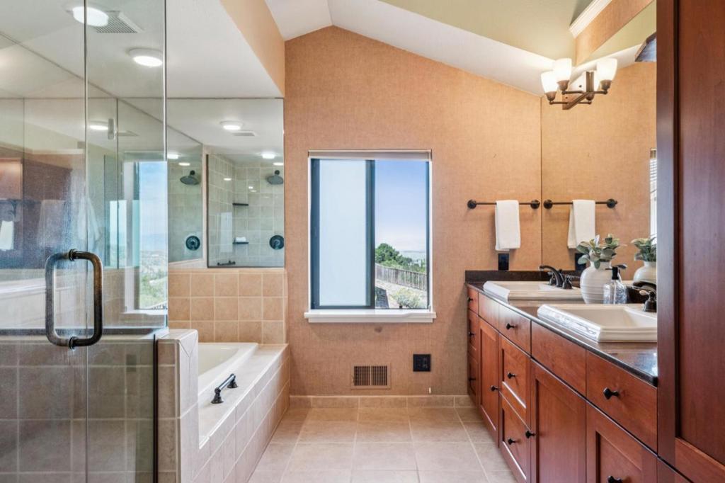 26245 Rinconada Drive Property Photo 15