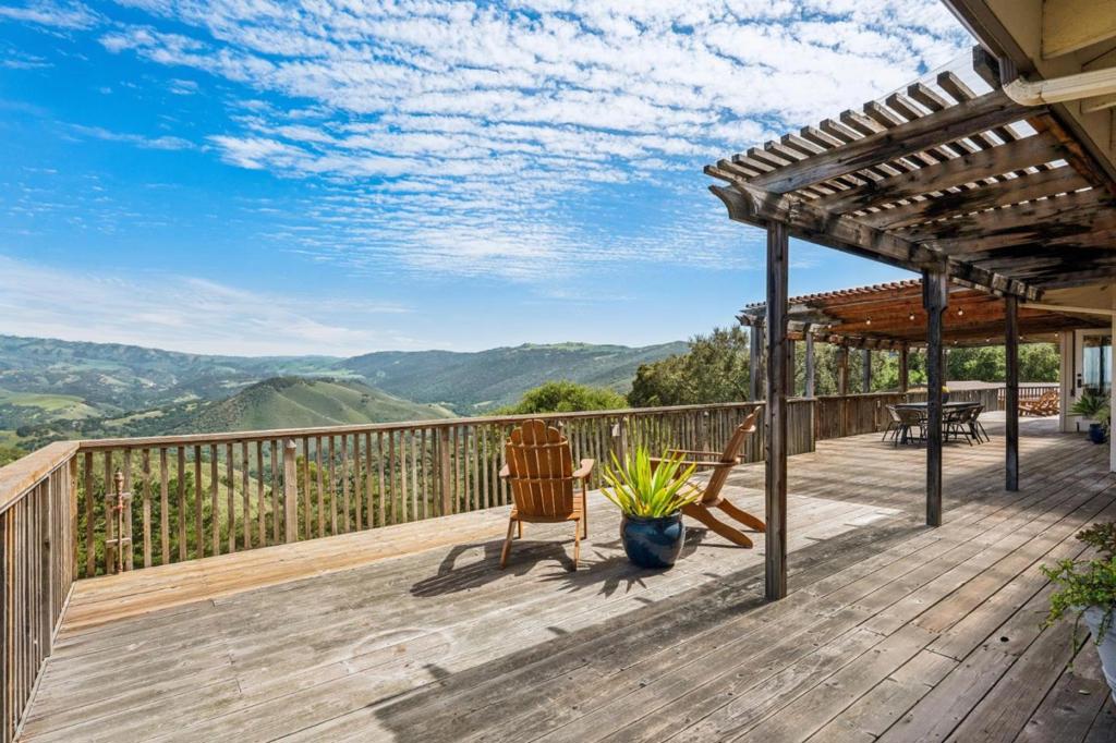 26245 Rinconada Drive Property Photo 23