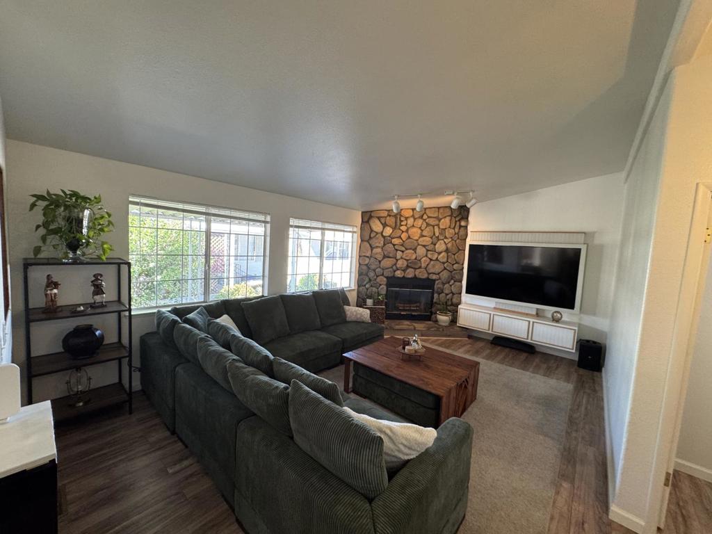 1085 Tasman Drive 416 Property Photo 15