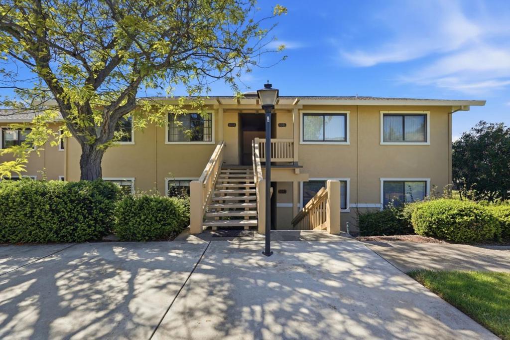 5054 Cribari Vale Property Photo 1