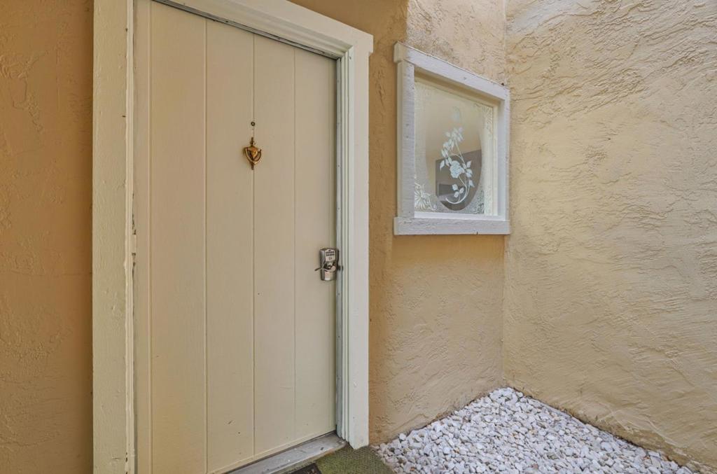 5054 Cribari Vale Property Photo 4