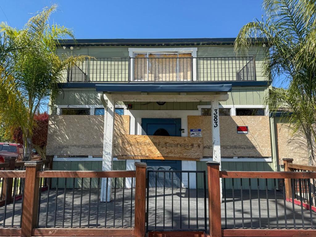 383 1st Street Property Photo 1