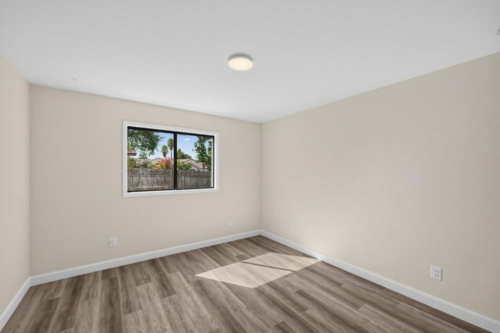 2468 Falcon Drive Property Photo 14