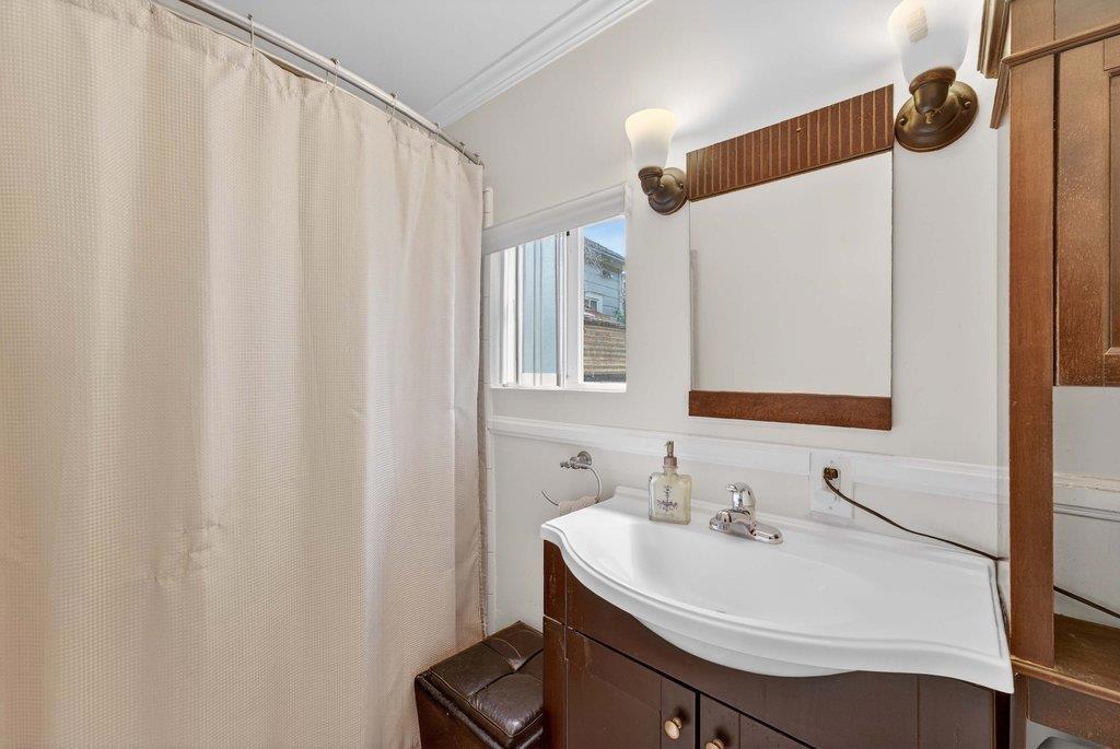 20 Gonda Street Property Photo 12