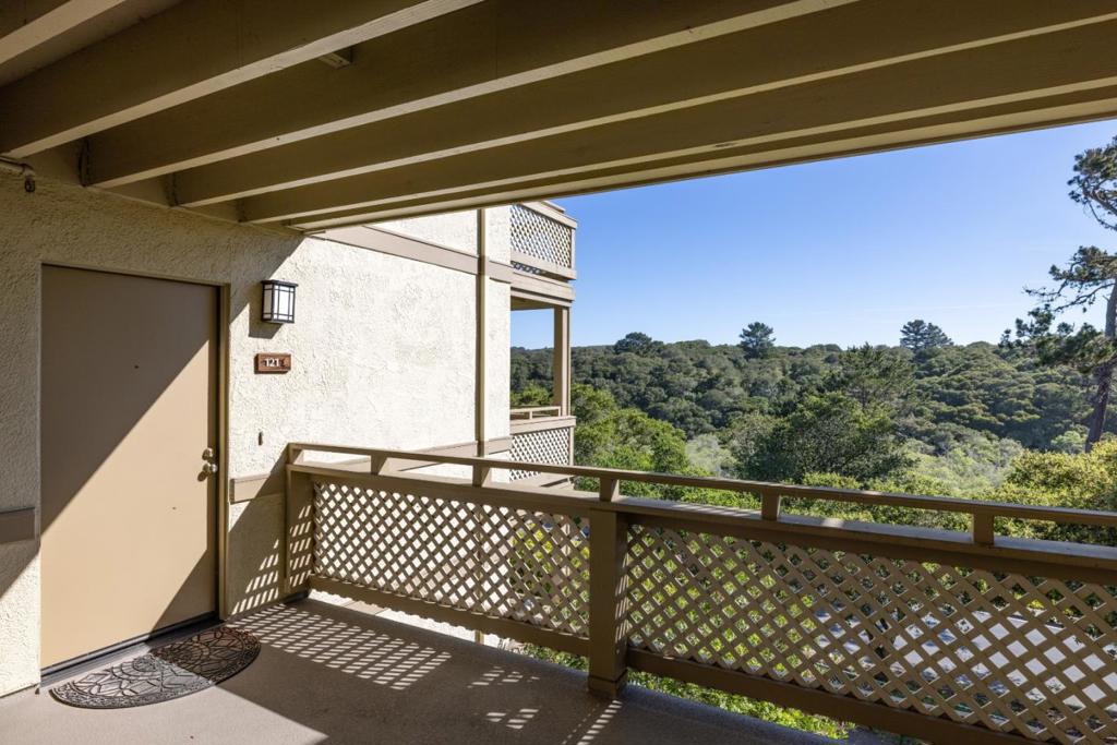 121 Quail Run Court Property Photo 2