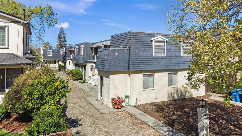 736 Madison Avenue Property Photo 1