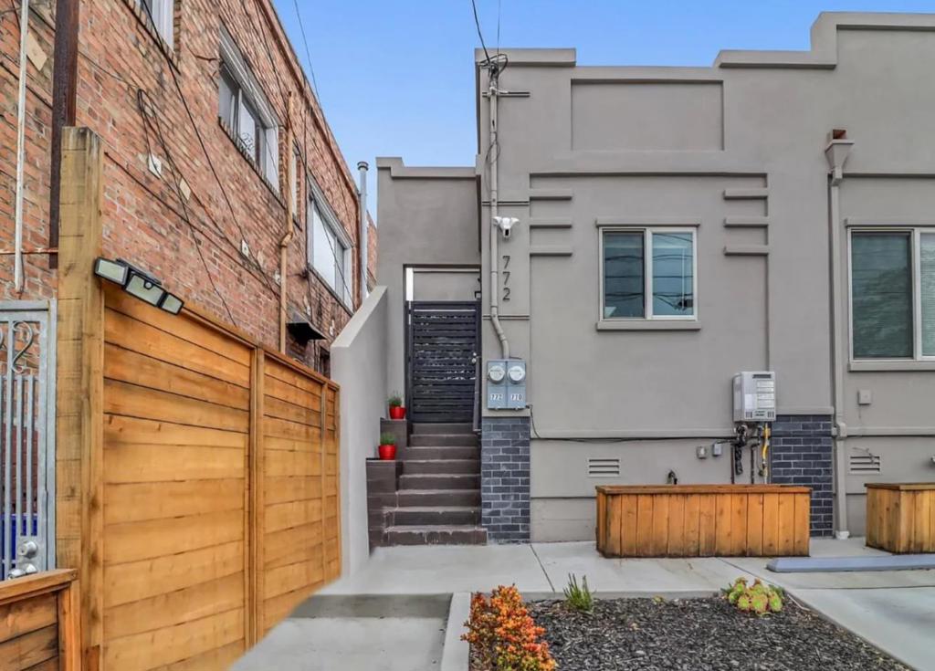 ML82040970 Property Photo 15