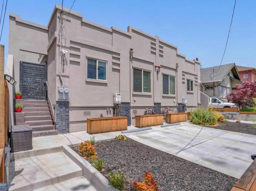 ML82040970 Property Photo 22