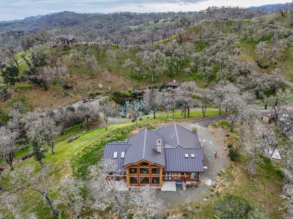 1525 Headlands Drive Property Photo 1