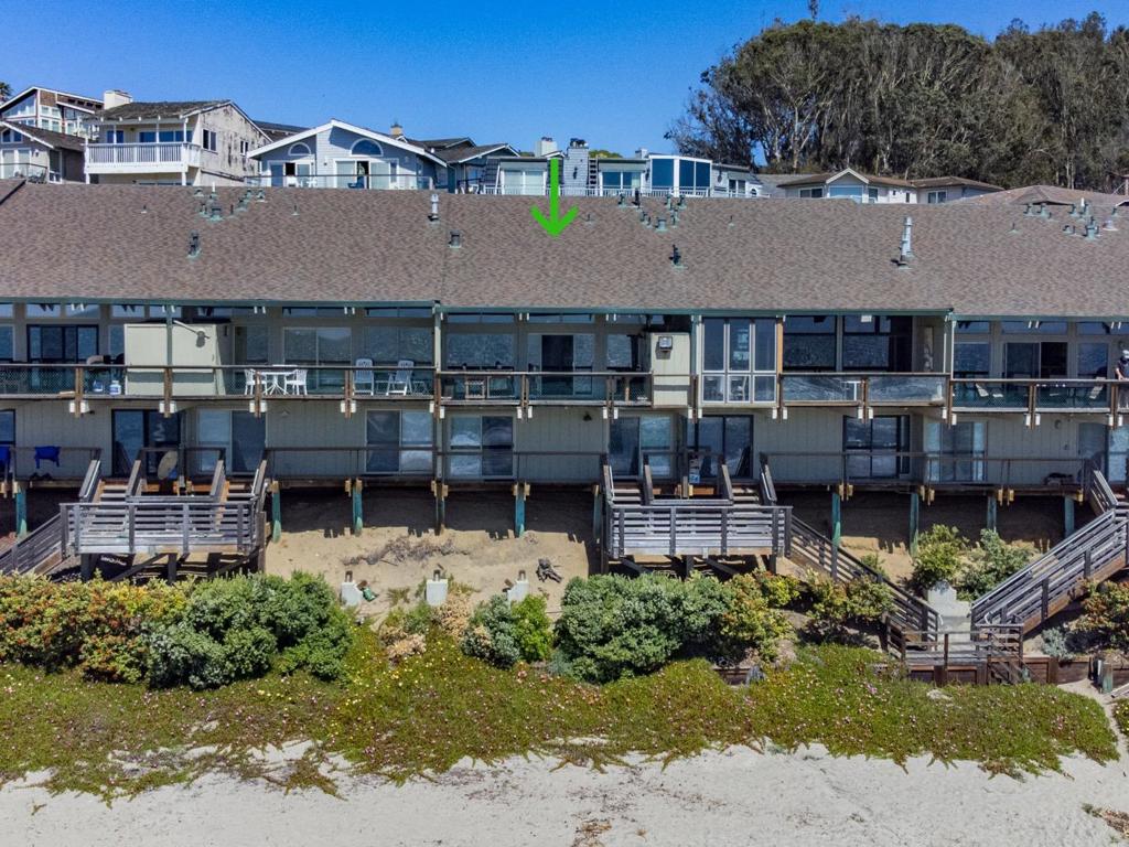 753 The Shoreline Property Photo 6