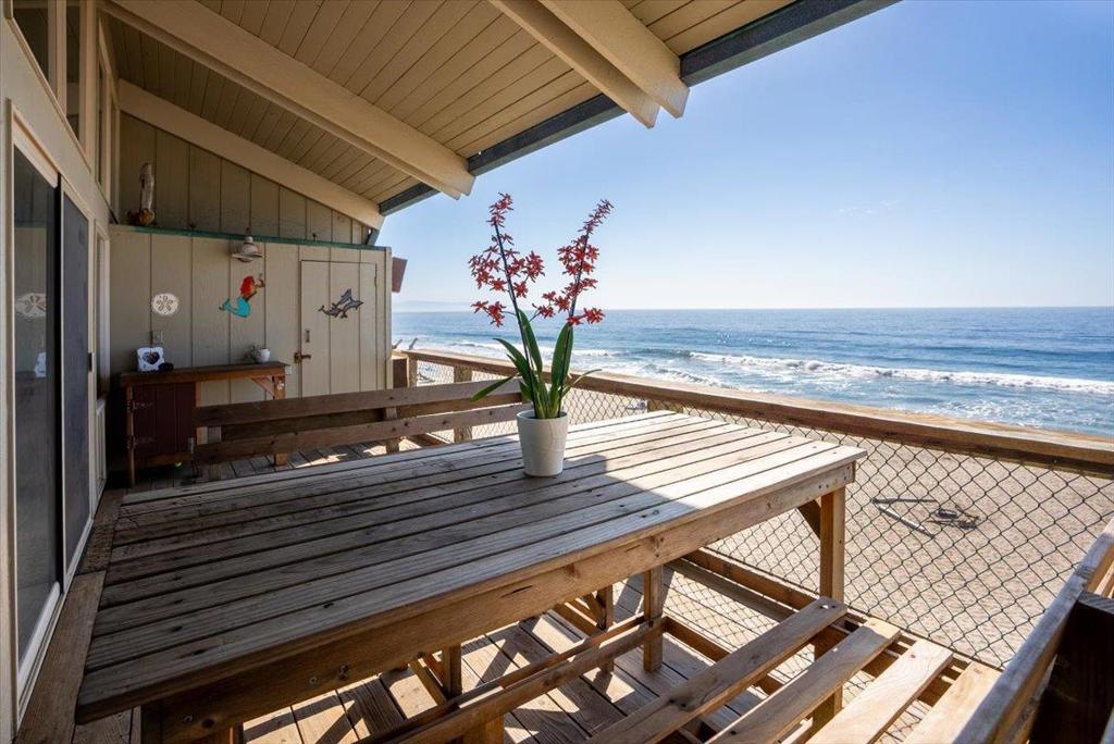 753 The Shoreline Property Photo 20