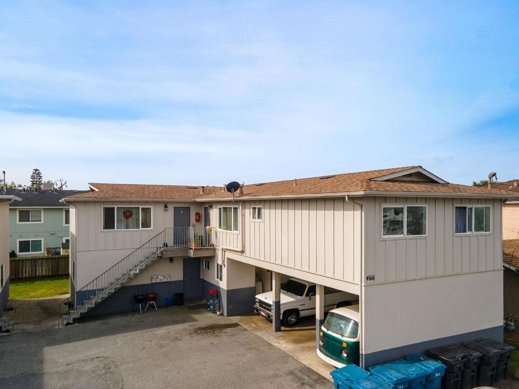 466 Willow Avenue Property Photo 1