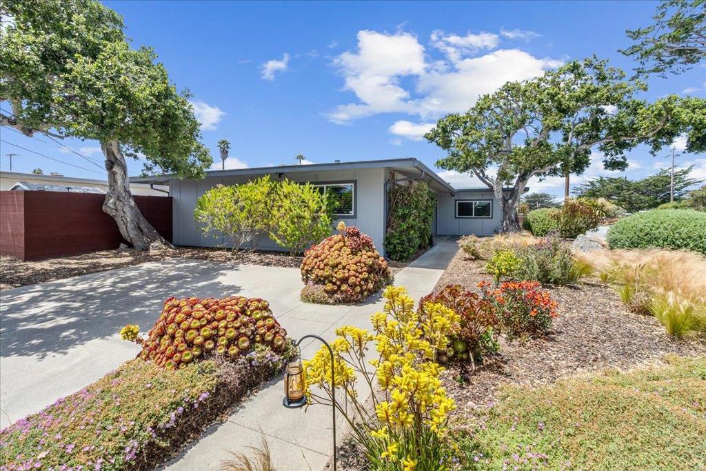 570 Casanova Avenue Property Photo 3